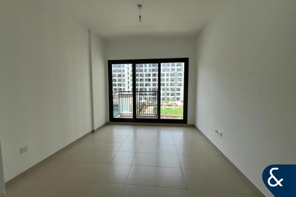 Fitted Kitchen | Pool View | Vacant